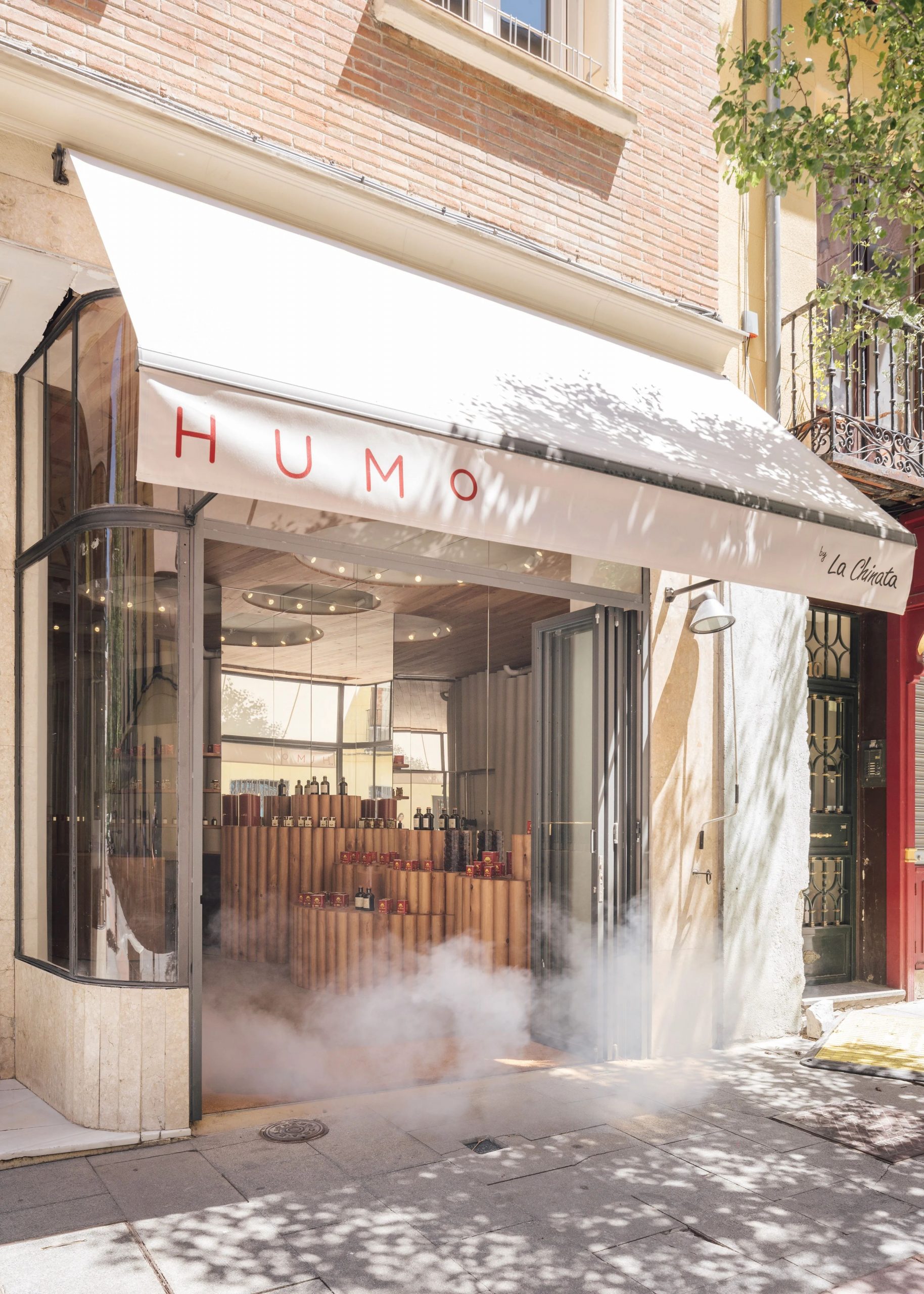 Humo by La Vera Paprika Flagship Store in Madrid, Spain by ZOOCO Estudio