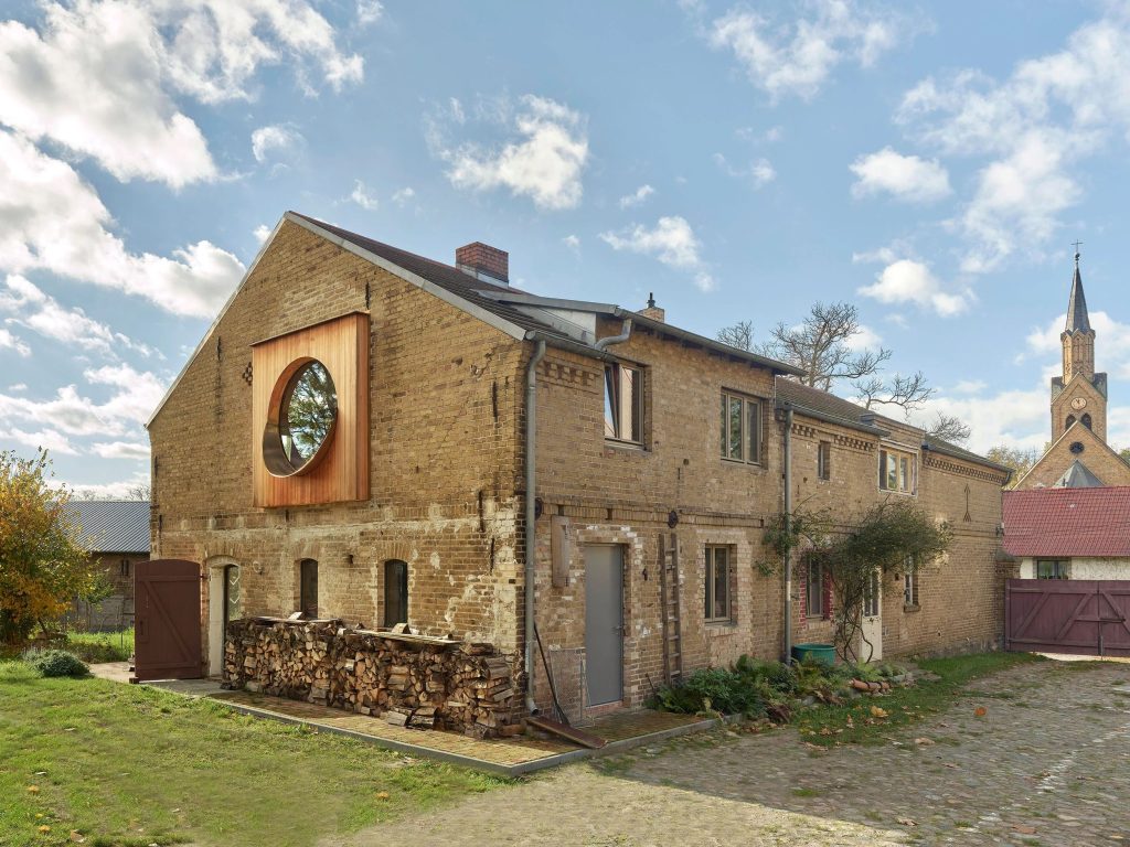 House for a Goldsmith in Wandlitz, Germany by Christoph Wagner Architects
