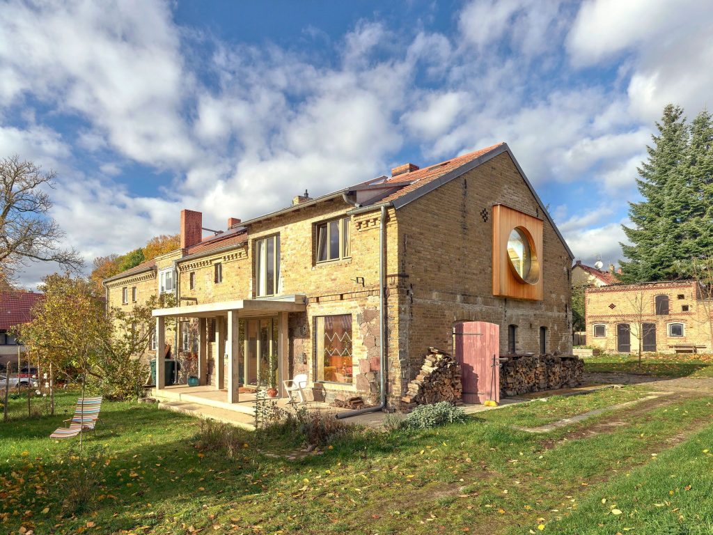 House for a Goldsmith in Wandlitz, Germany by Christoph Wagner Architects