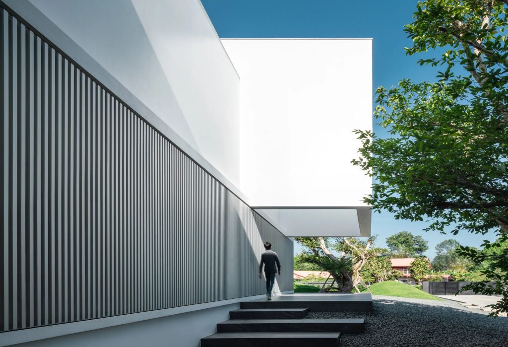 Dew House in Ubon Ratchathani, Thailand by Ayutt and Associates Design
