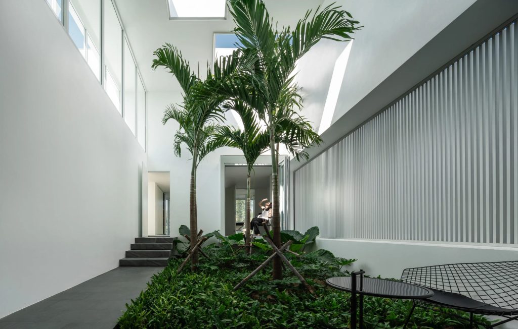 Dew House in Ubon Ratchathani, Thailand by Ayutt and Associates Design
