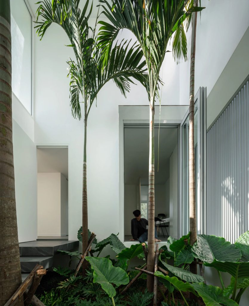 Dew House in Ubon Ratchathani, Thailand by Ayutt and Associates Design