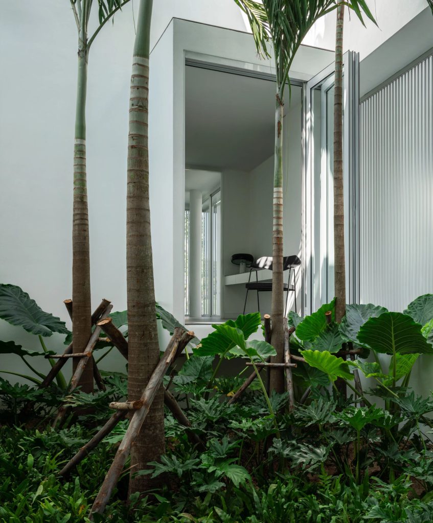 Dew House in Ubon Ratchathani, Thailand by Ayutt and Associates Design