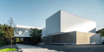 Dew House in Ubon Ratchathani, Thailand by Ayutt and Associates Design