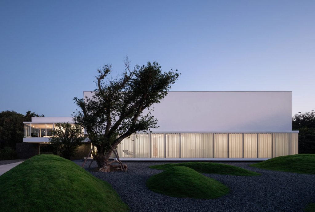 Dew House in Ubon Ratchathani, Thailand by Ayutt and Associates Design