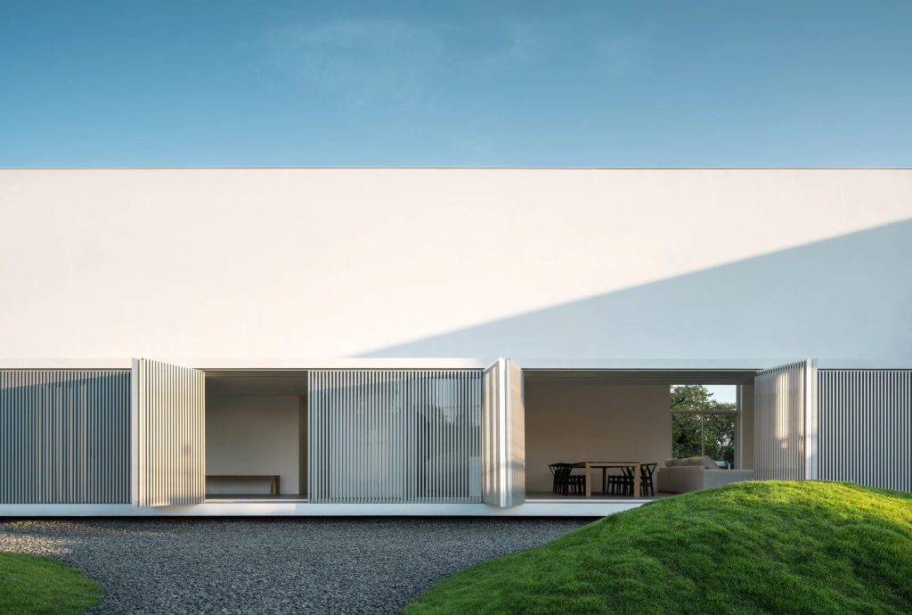 Dew House in Ubon Ratchathani, Thailand by Ayutt and Associates Design