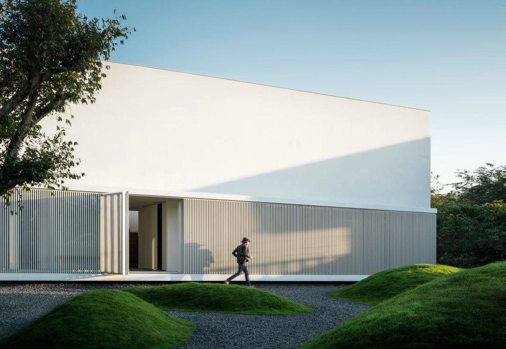 Dew House in Ubon Ratchathani, Thailand by Ayutt and Associates Design