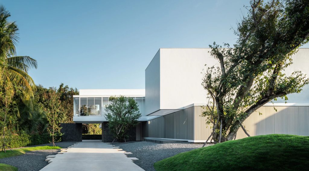 Dew House in Ubon Ratchathani, Thailand by Ayutt and Associates Design