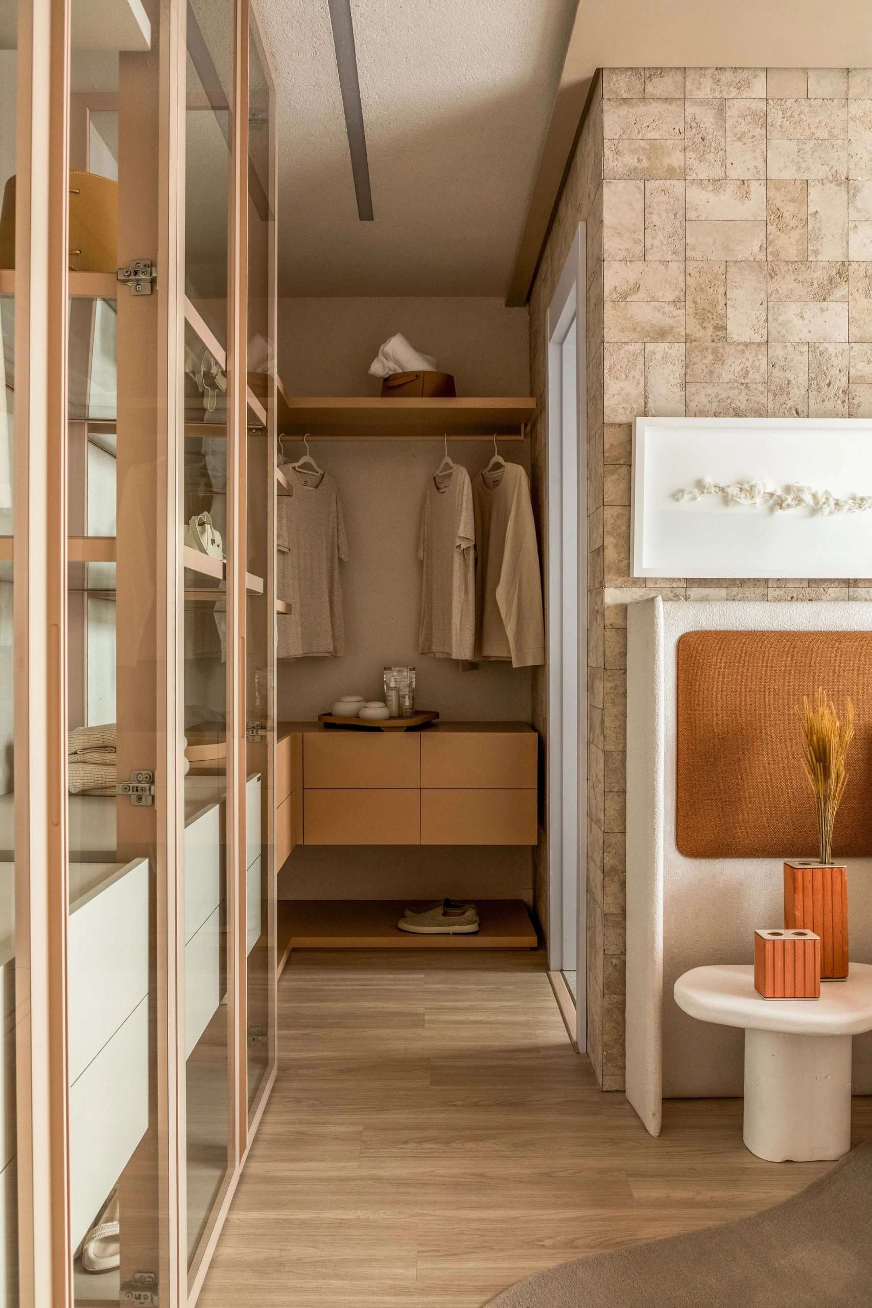Nest Apartment in Curitiba, Paraná, Brazil by Bohrer Arquitetos