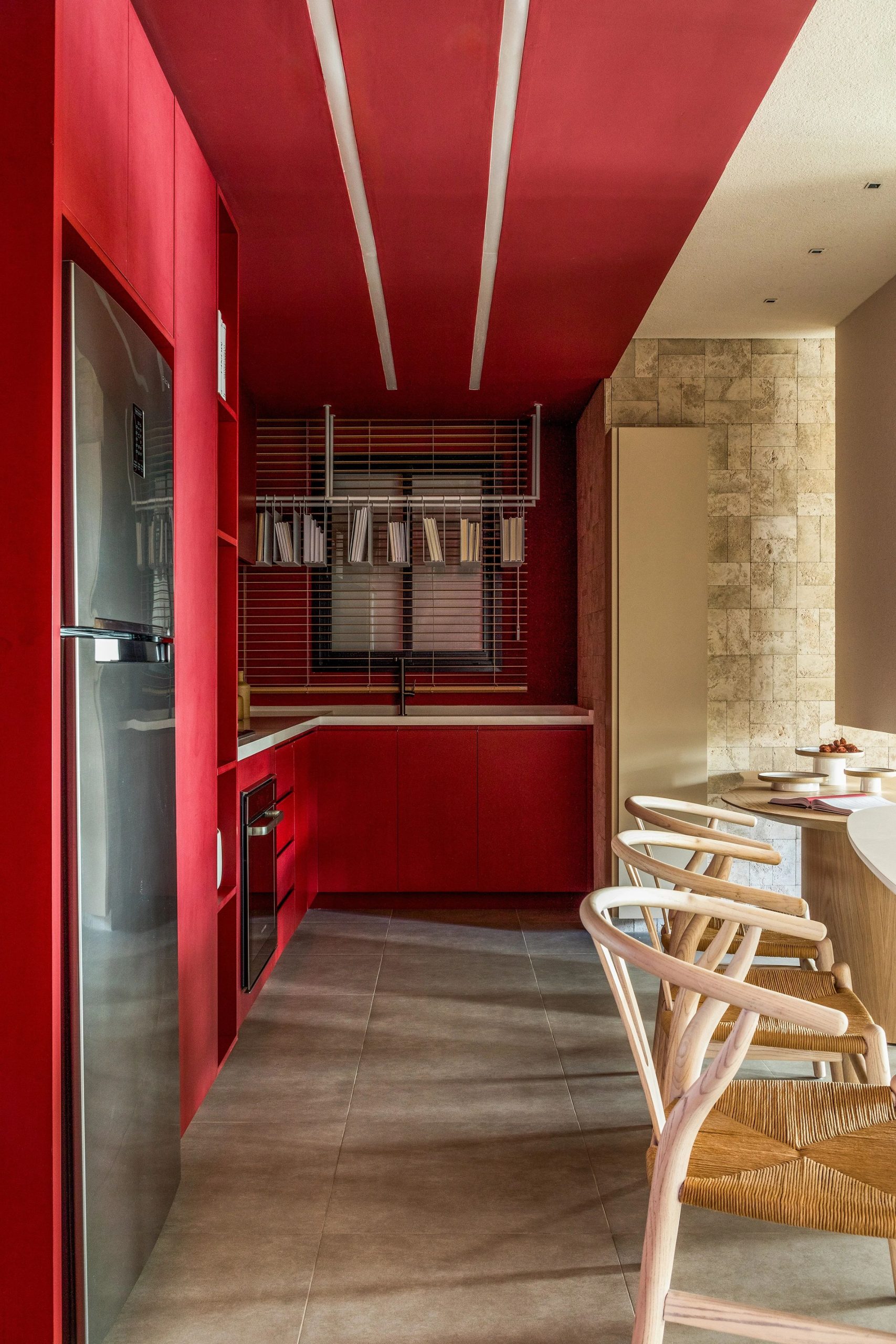 Nest Apartment in Curitiba, Paraná, Brazil by Bohrer Arquitetos