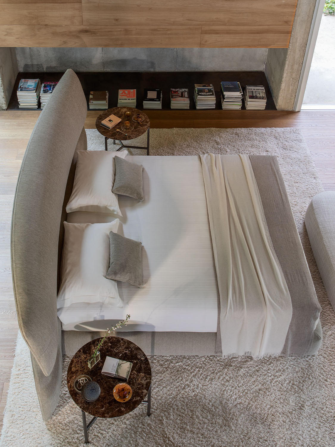 Yuna Bed by Carlo Colombo for Flou