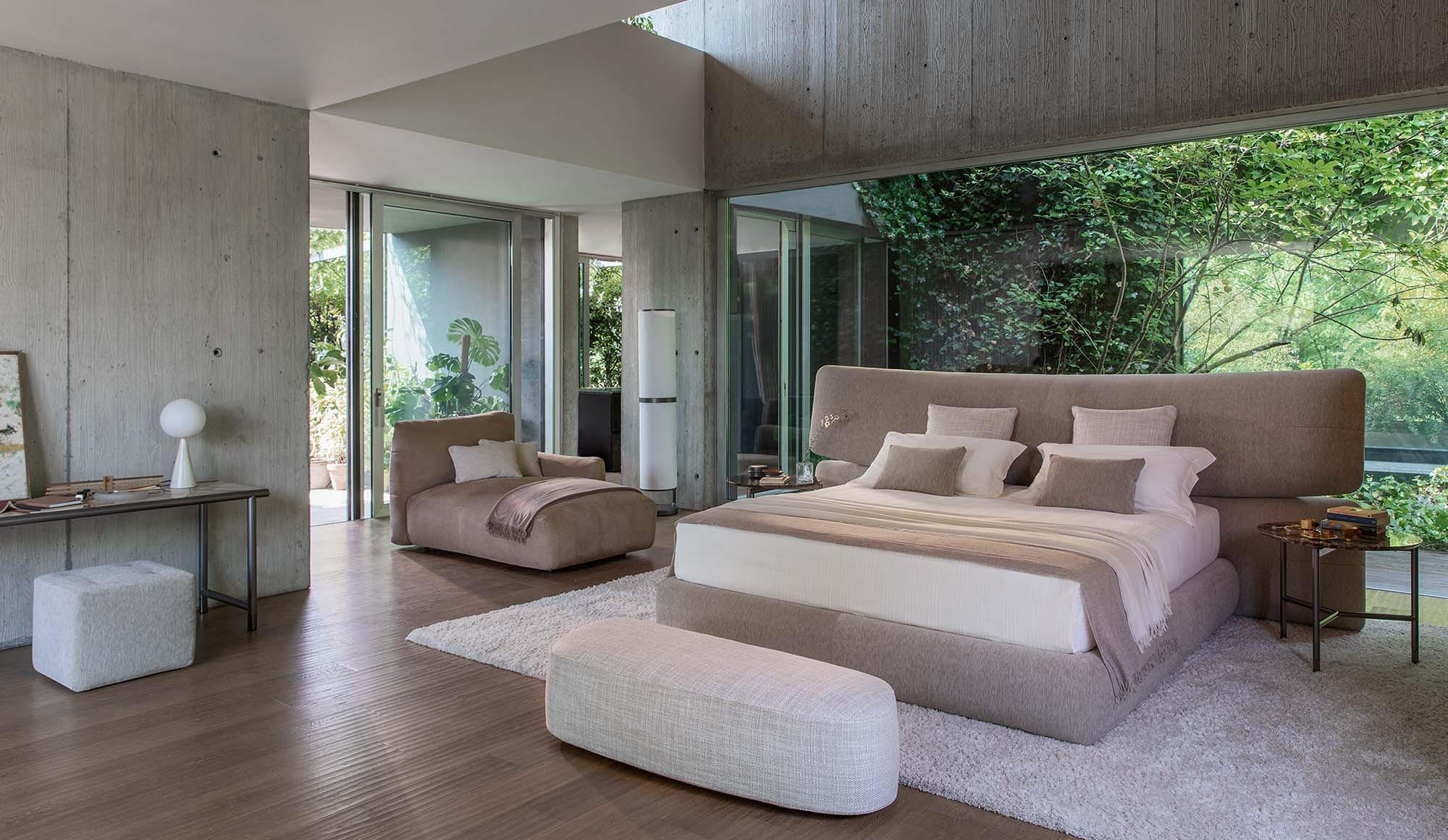 Yuna Bed by Carlo Colombo for Flou