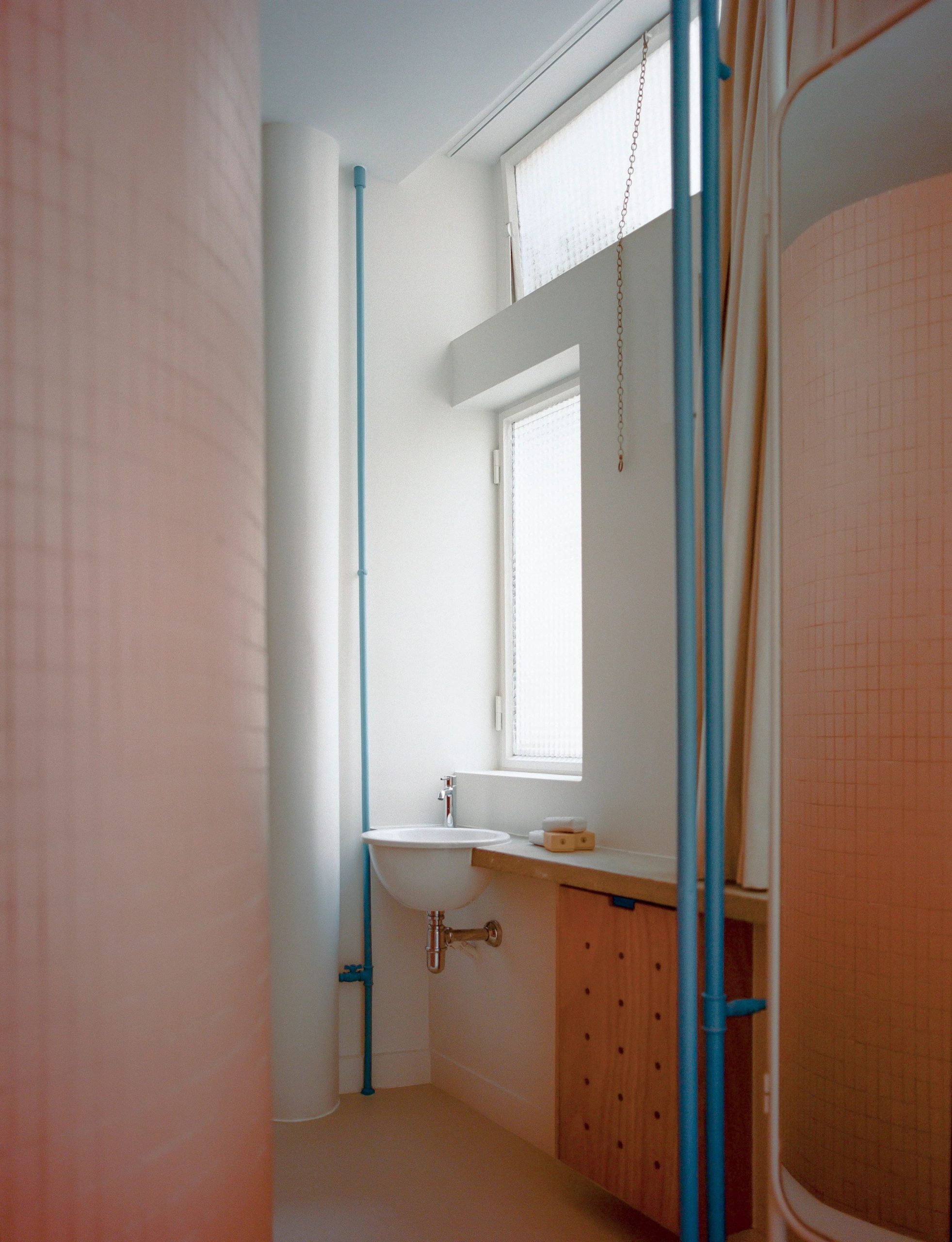 Appartement 24 N.C. in Paris, France by RREEL