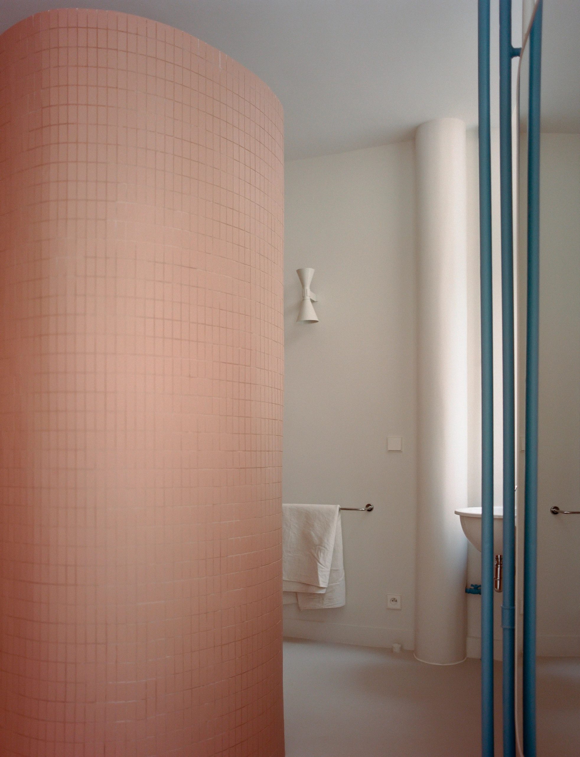 Appartement 24 N.C. in Paris, France by RREEL