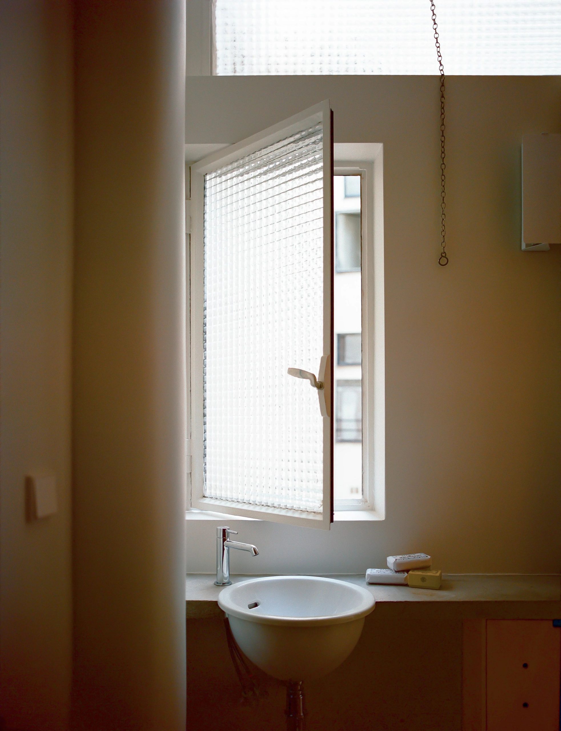 Appartement 24 N.C. in Paris, France by RREEL