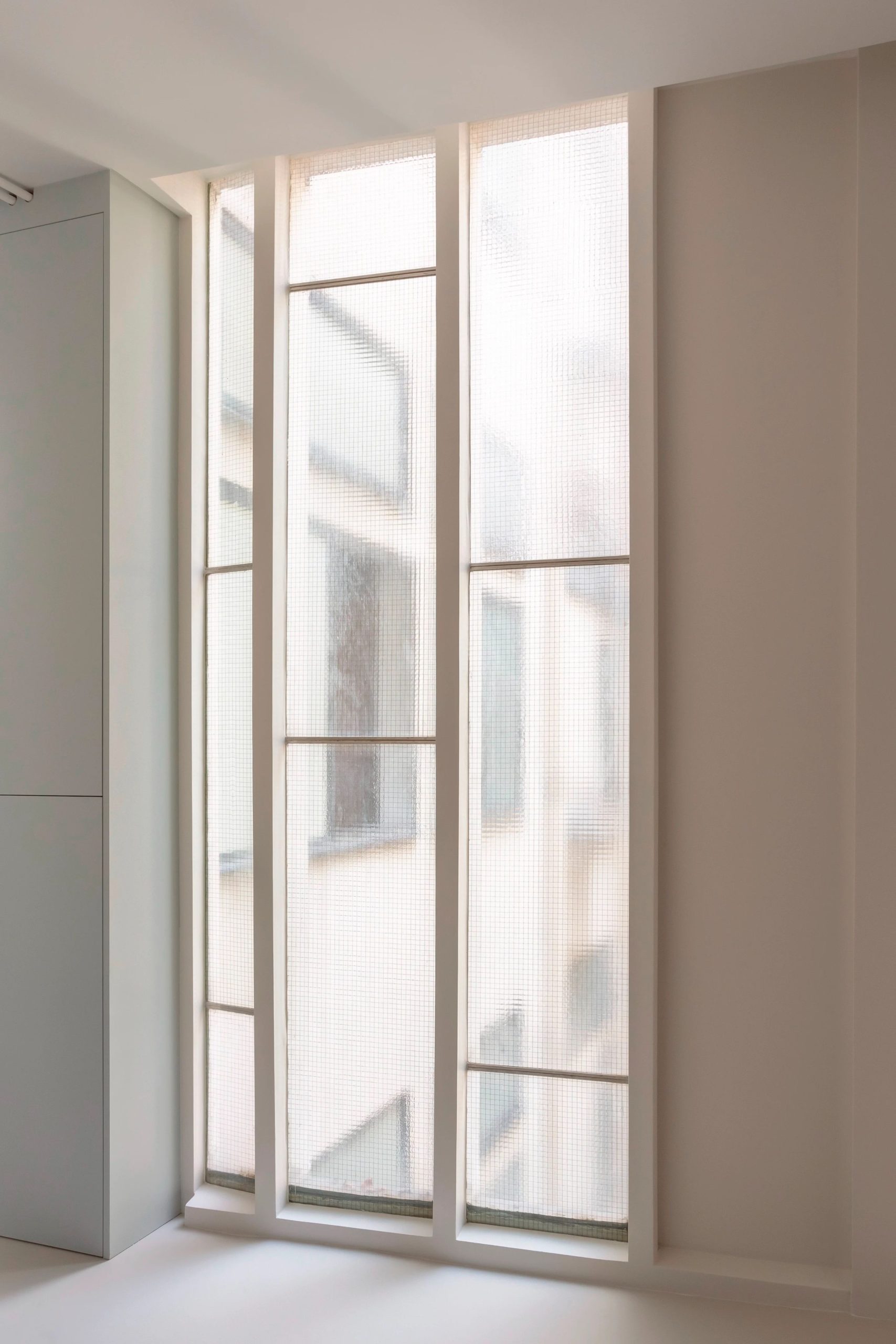 Appartement 24 N.C. in Paris, France by RREEL