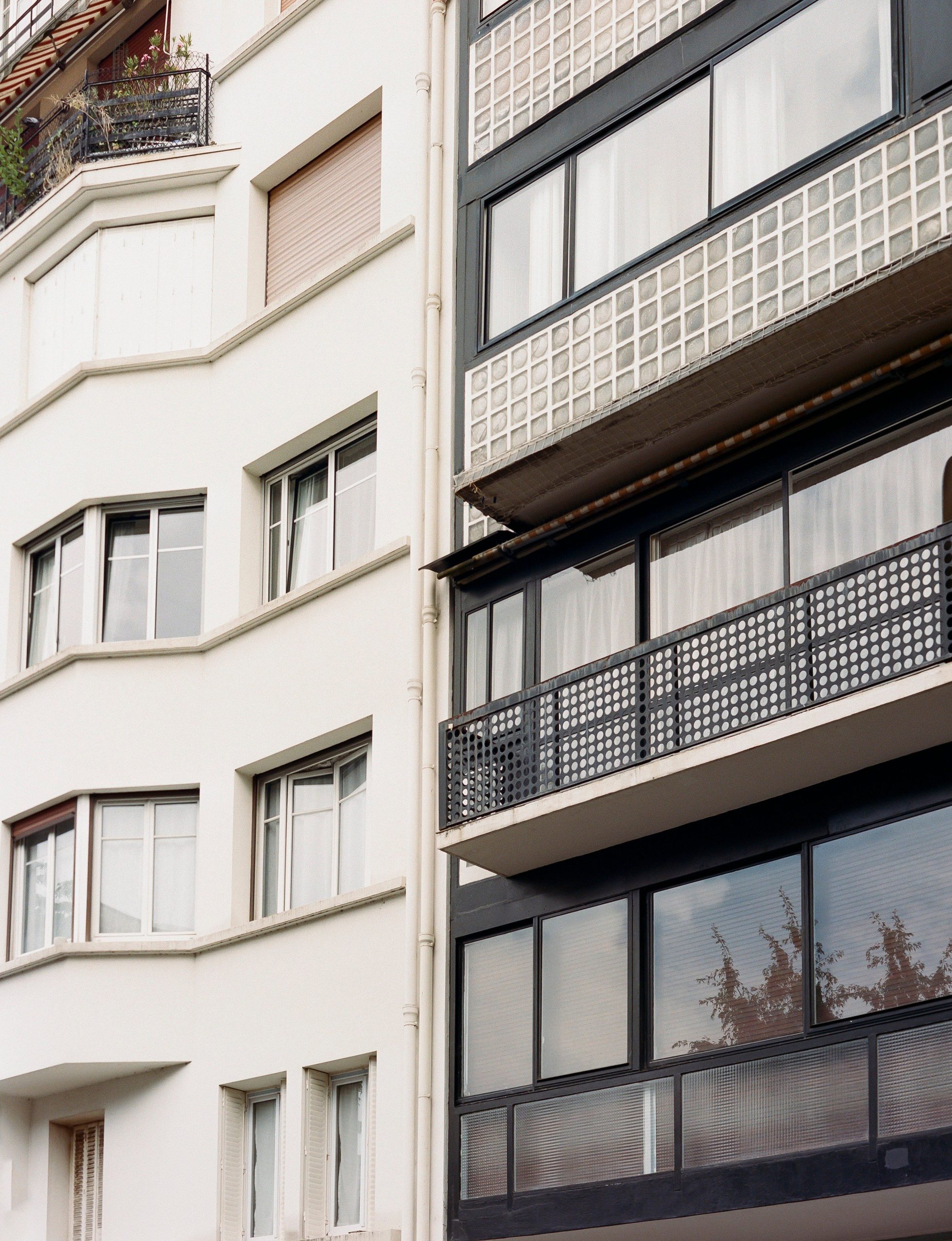 Appartement 24 N.C. in Paris, France by RREEL