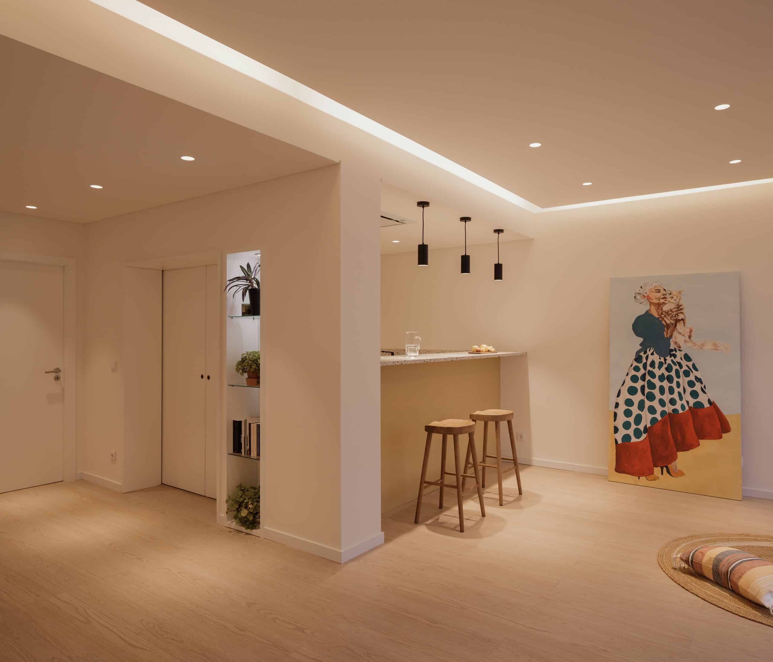 Cacilhas Apartment in Almada, Portugal by estúdio AMATAM
