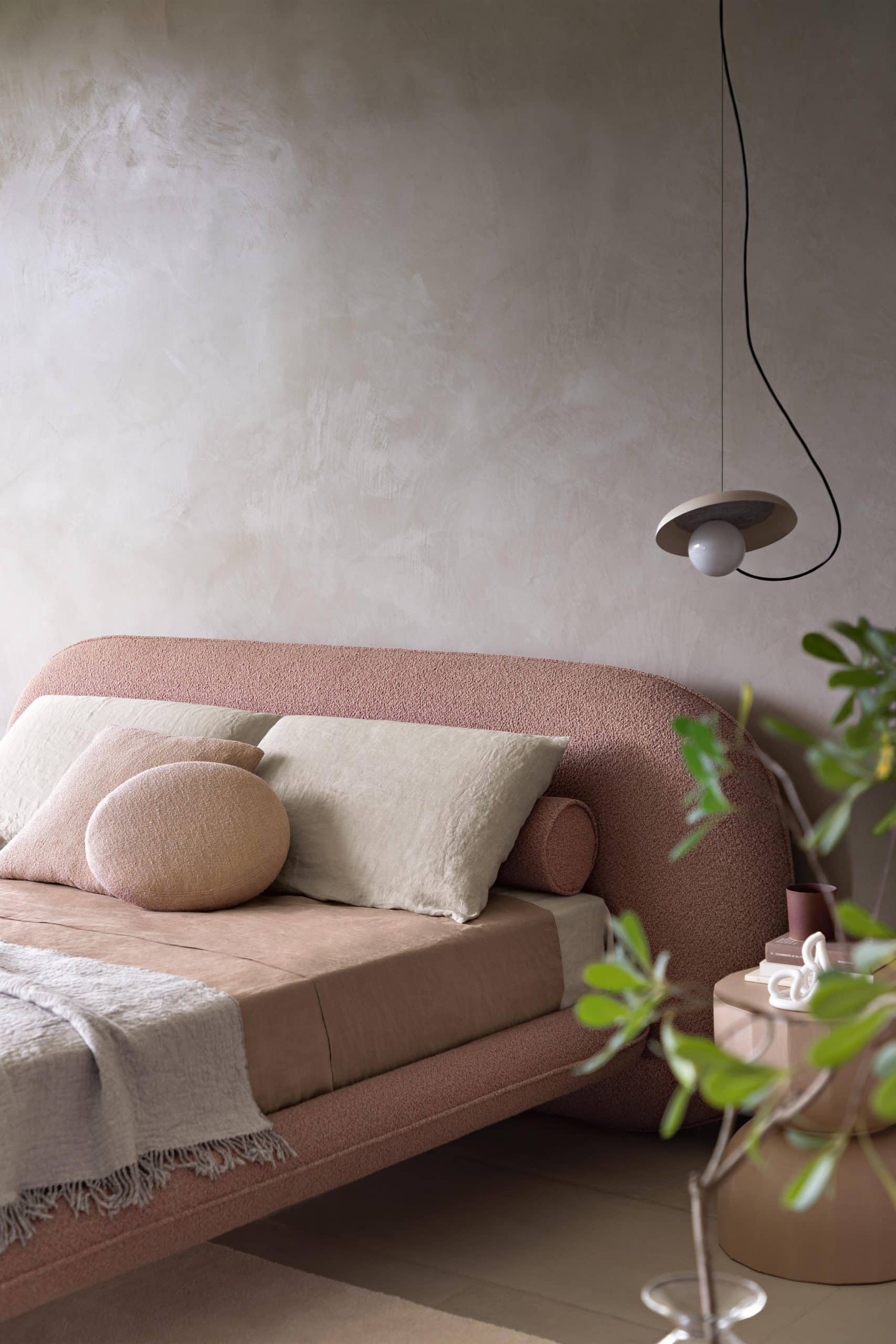 Wabi Bed by Alain Gilles for Saba Italia