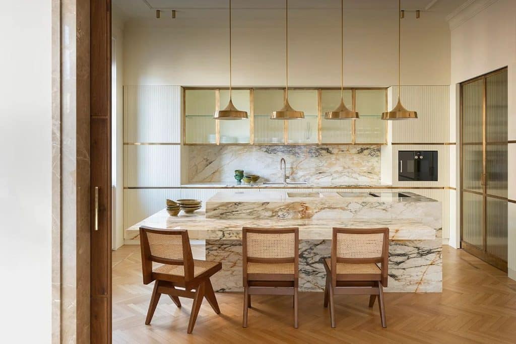 V10 Apartment in Milan, Italy by Studio18Milano