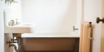 How to Install a Water Heater in Modern Bathrooms