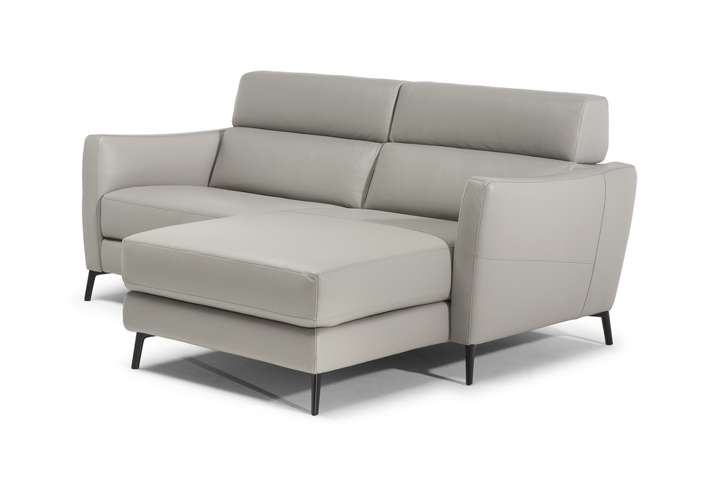 Greg Fabric/Leather Sectional Sofa w/Right Arm Chaise Facing