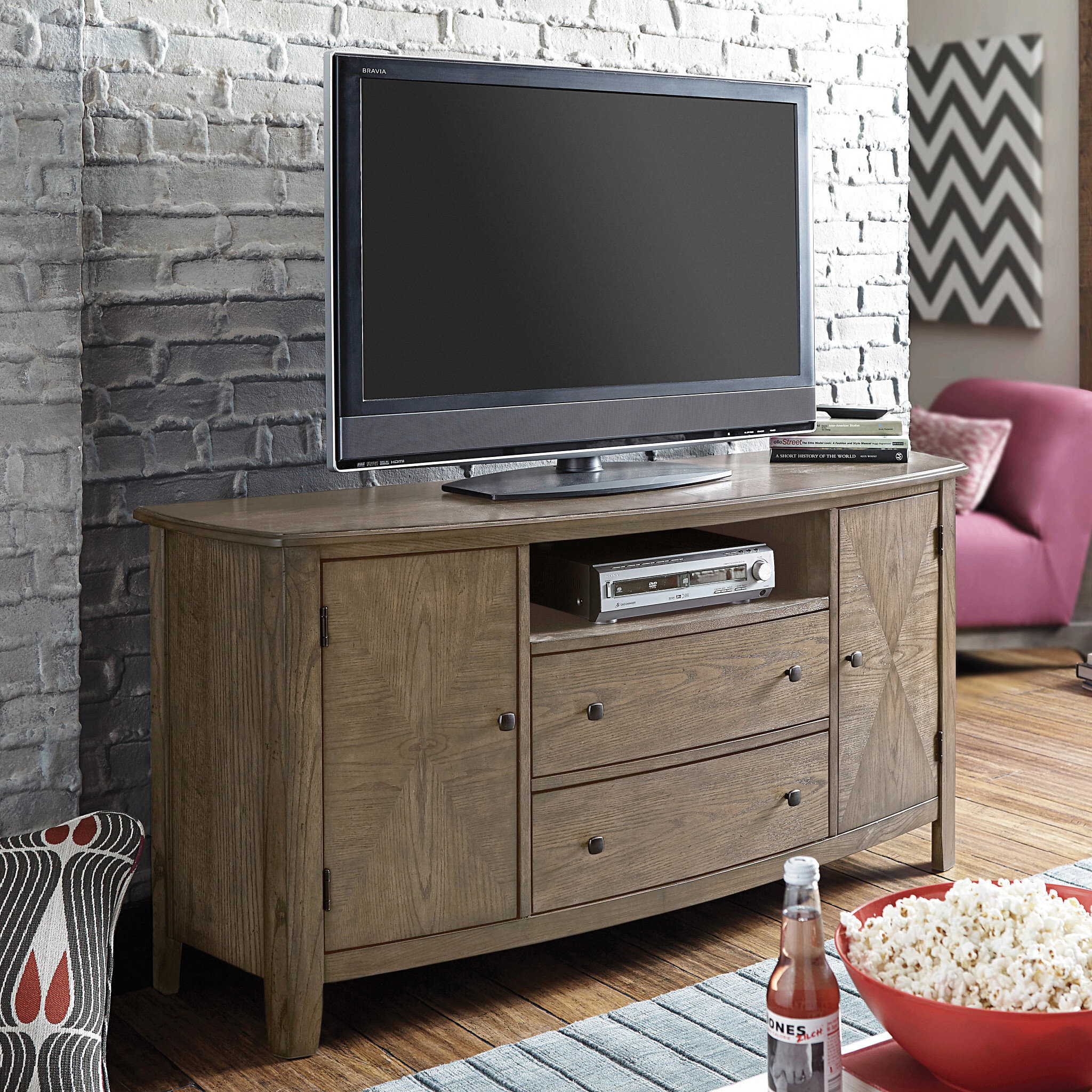 Primo III Wood TV Stand w/2 Doors & 2 Drawers