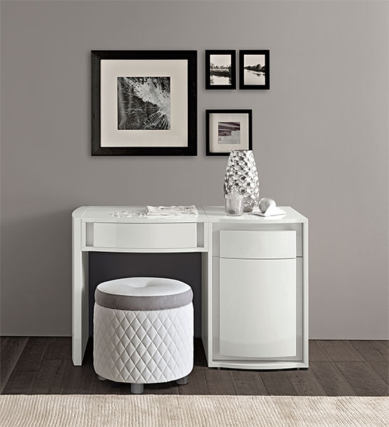 Dama Bianca Wood Platform Bedroom Set