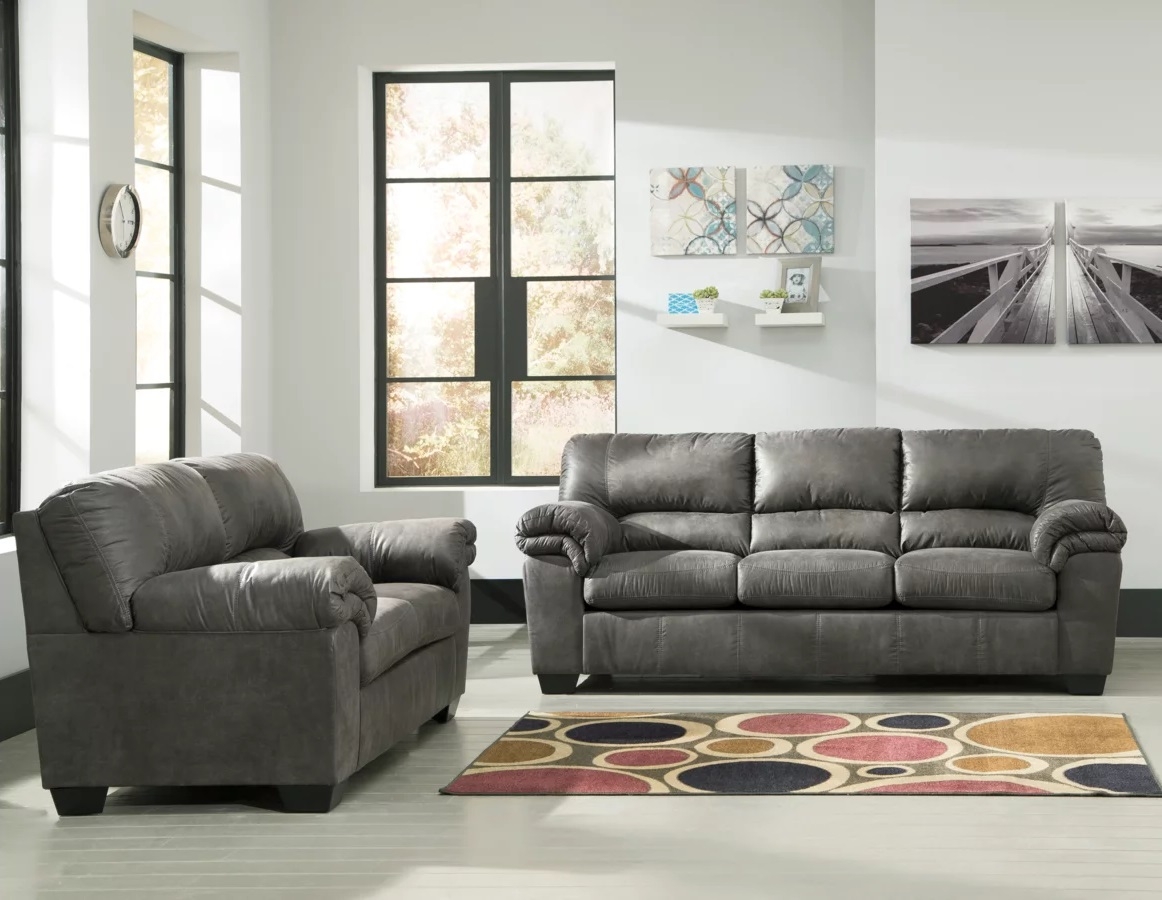 SM Bladen Polyester Living Room Set