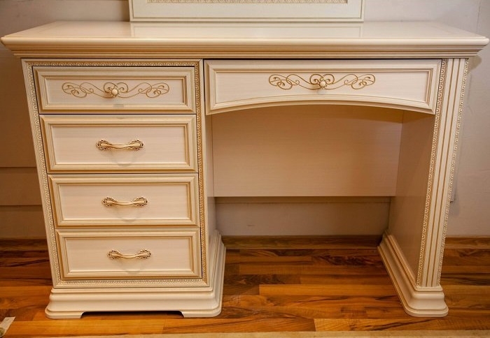 Torriani MINI Wood Vanity Table w/5 Drawers