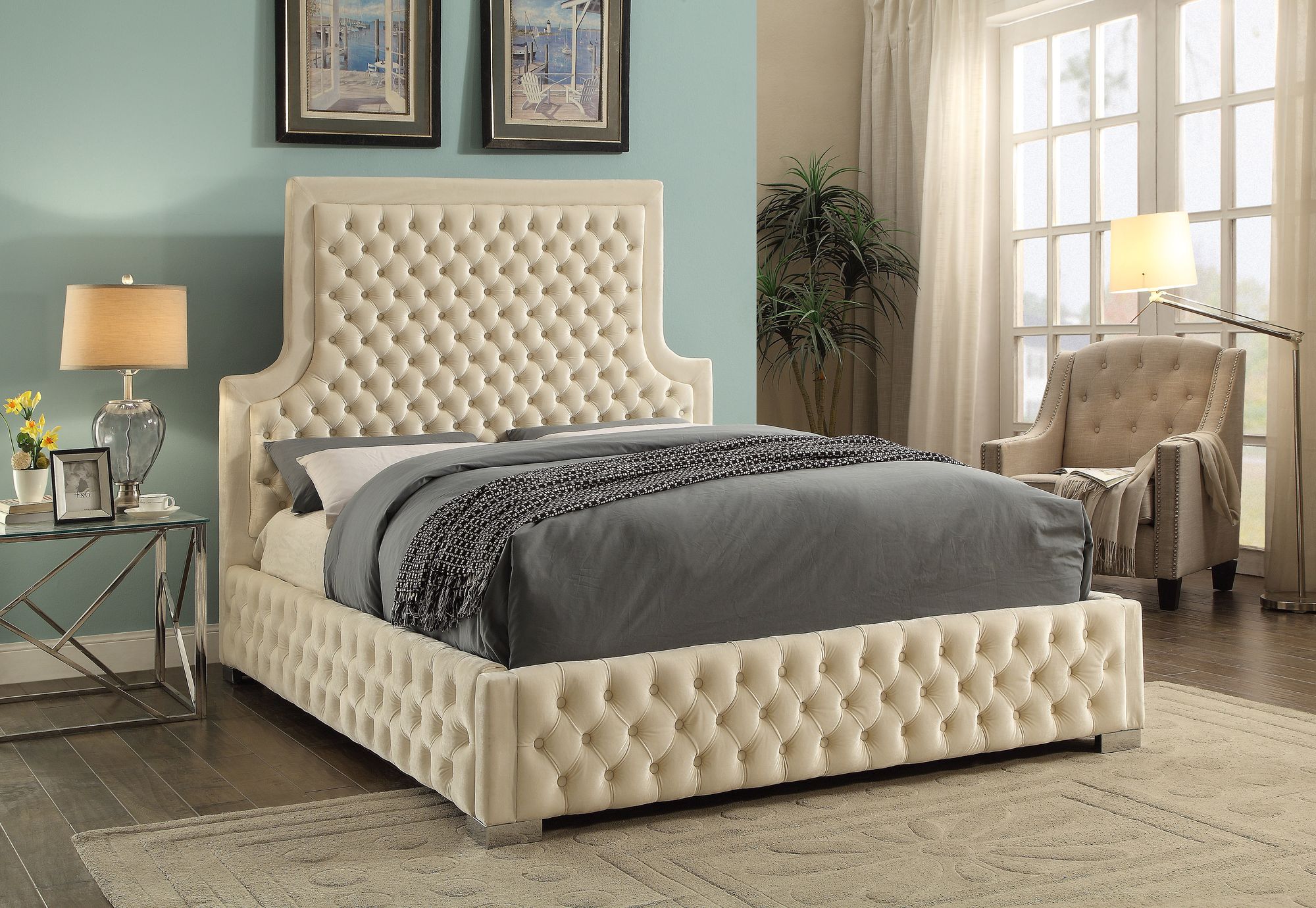 Sedona Velvet Queen Size Bed