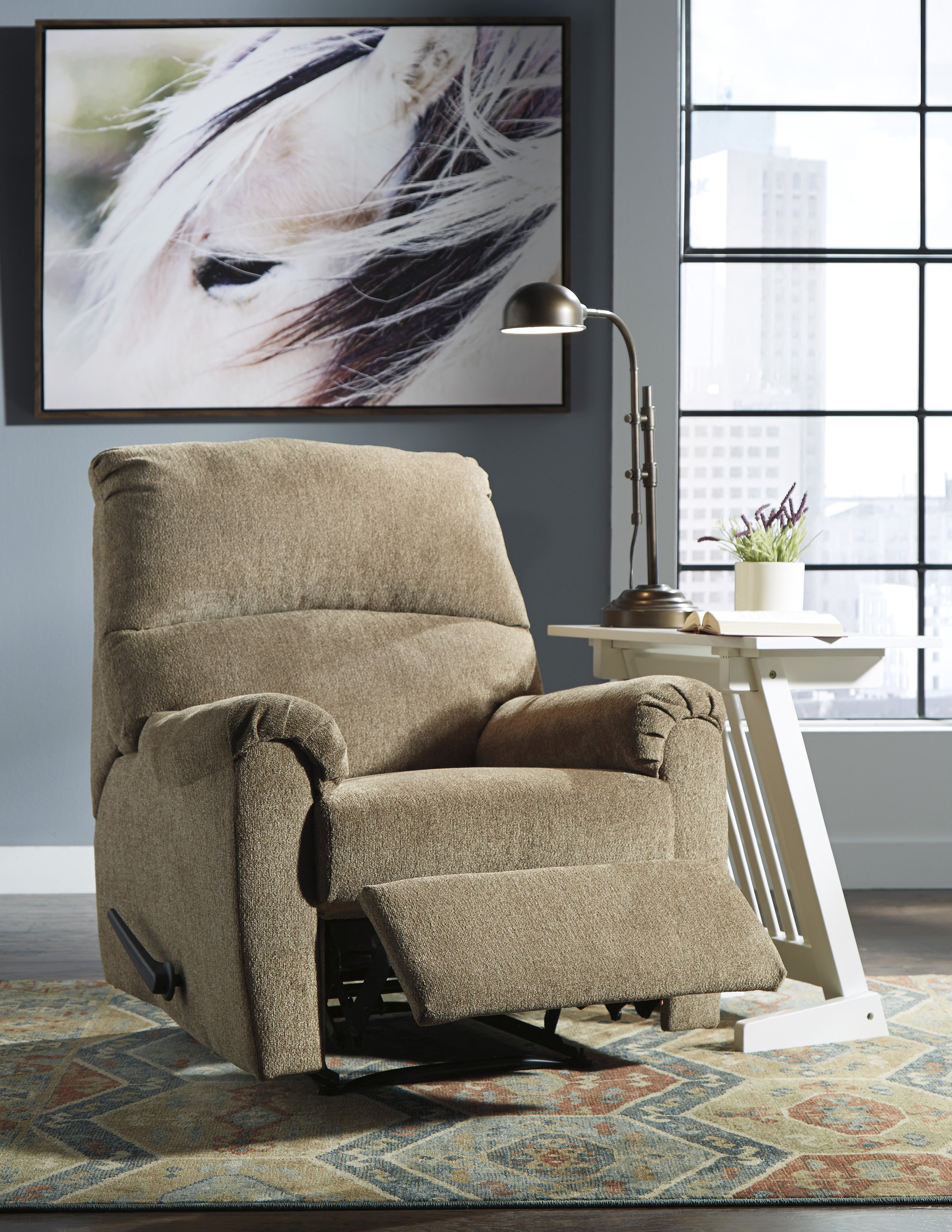 Nerviano Fabric Zero Wall Recliner