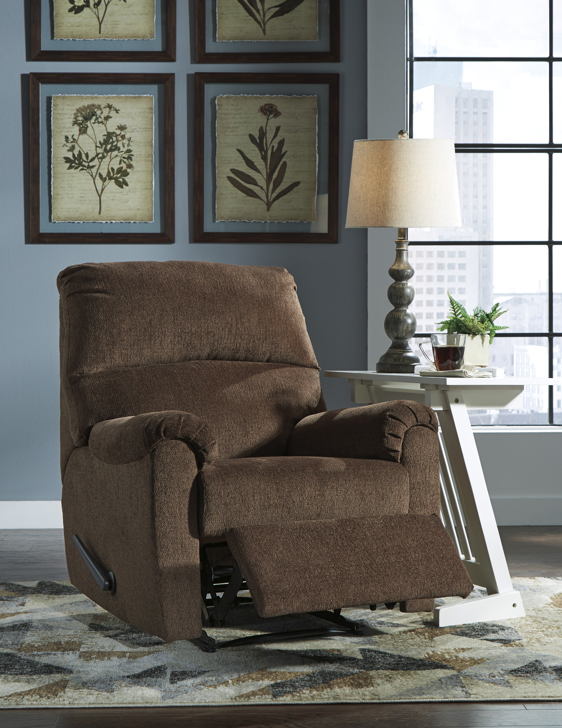 Nerviano Fabric Zero Wall Recliner