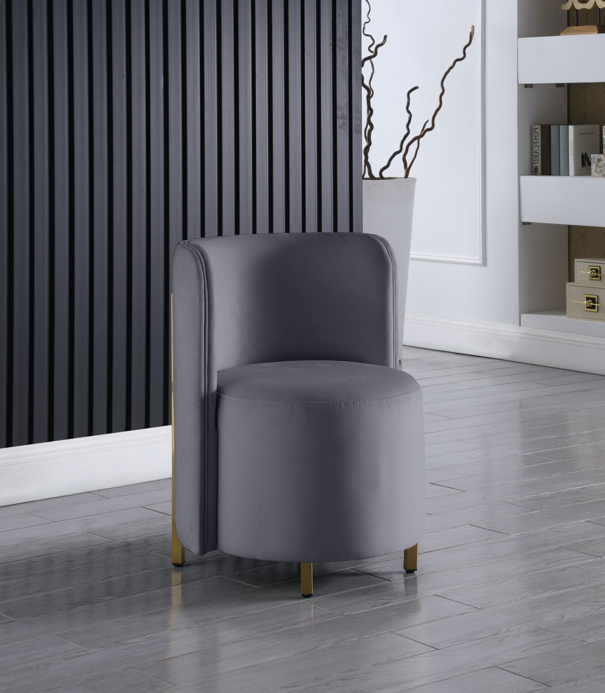Rotunda Velvet Chair