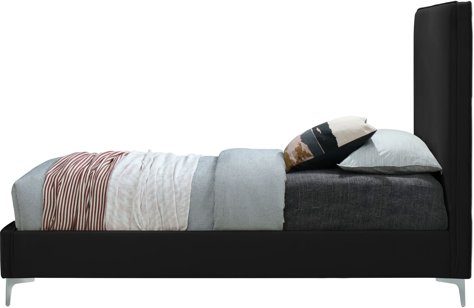 Geri Velvet Queen Size Bed