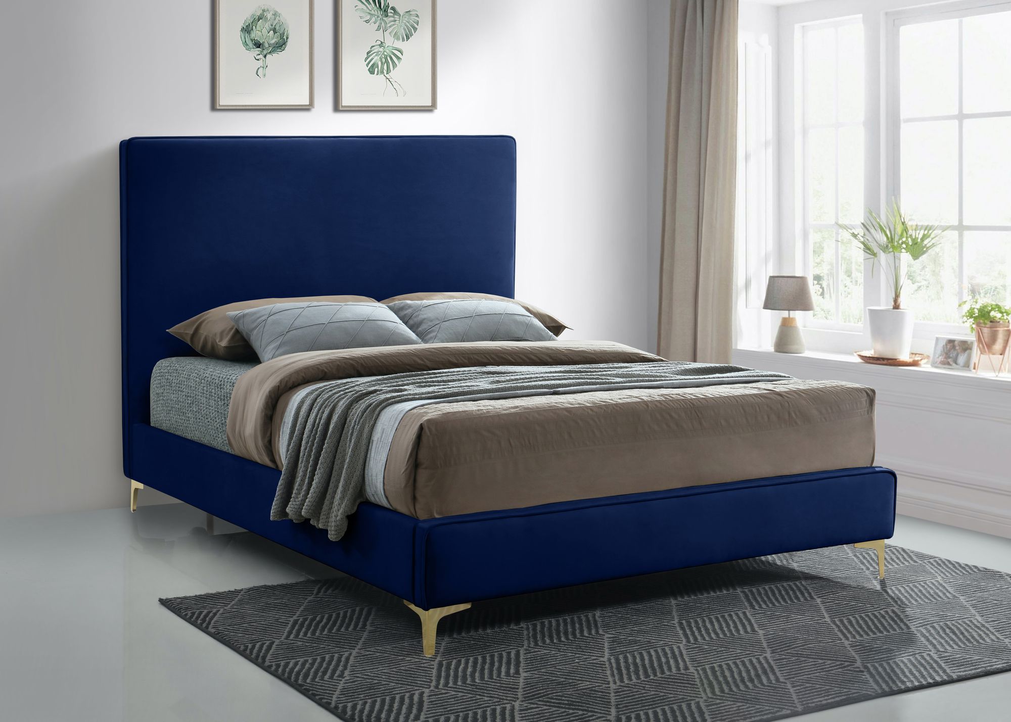 Geri Velvet Full Size Bed