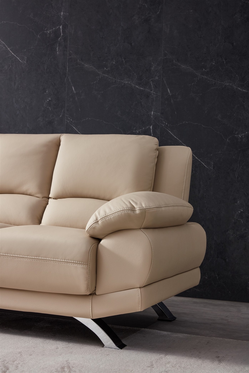 117 Leather/Leatherette Armchair