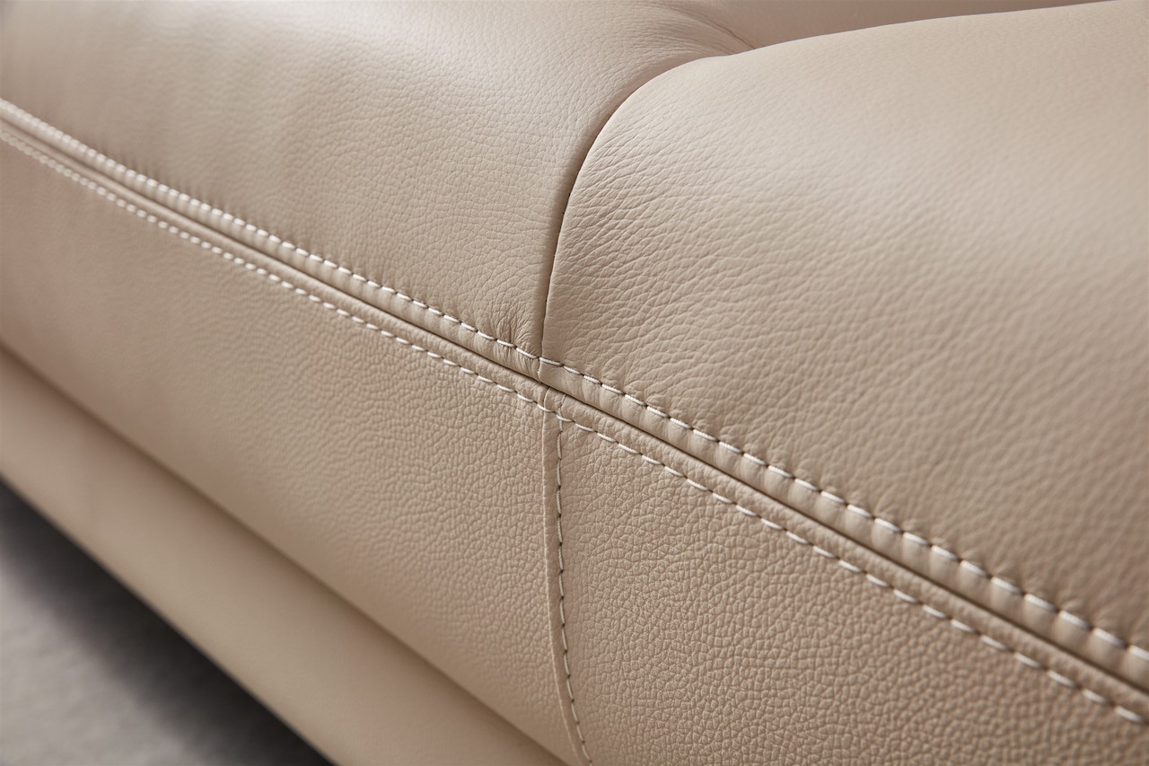 117 Leather/Leatherette Living Room Set