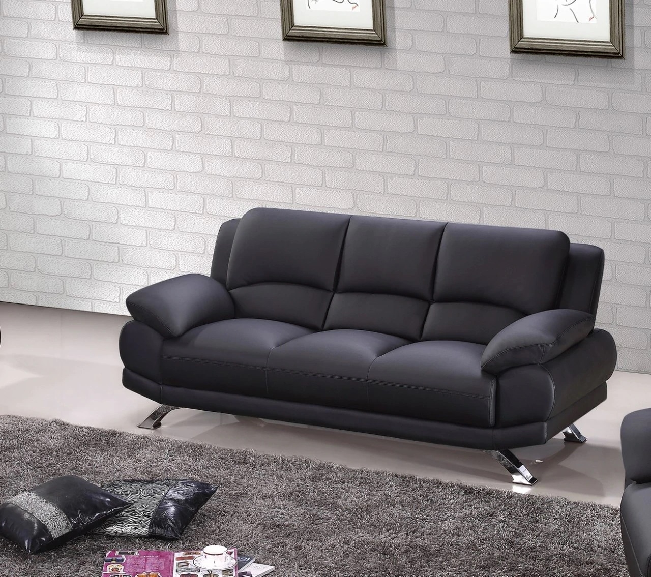 117 Leather/Leatherette Living Room Set