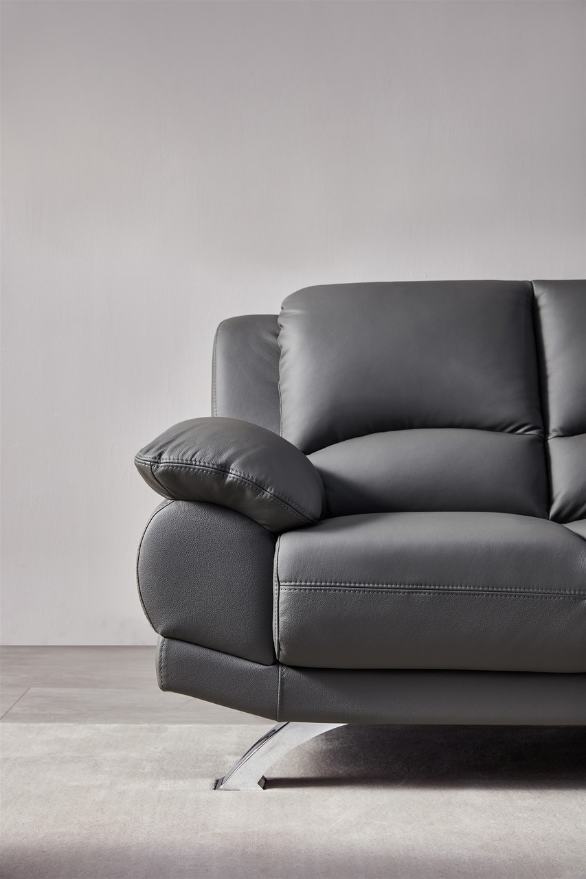 117 Leather/Leatherette Sofa