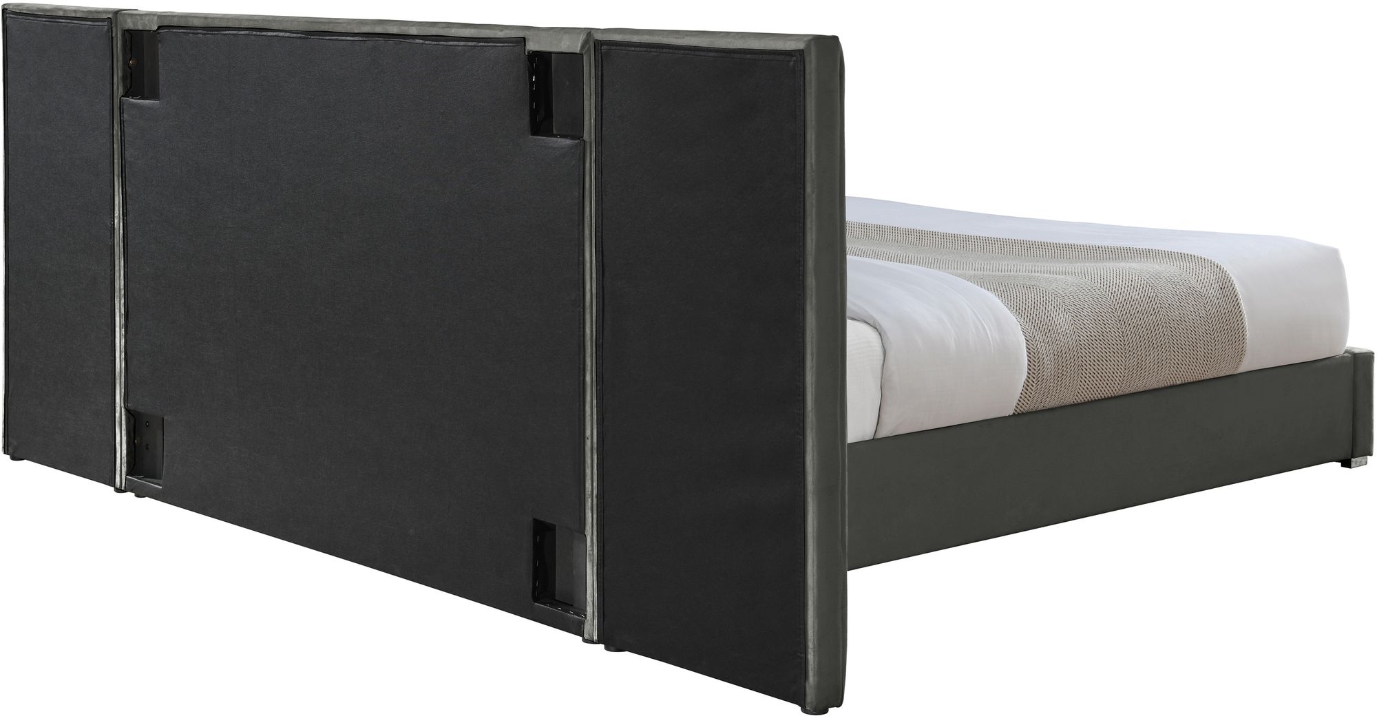 Pablo Velvet Queen Size Bed