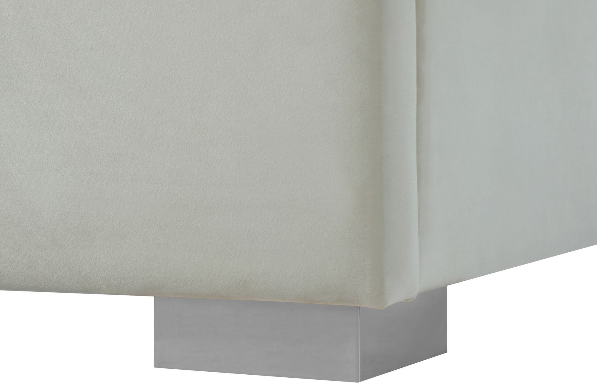 Nora Velvet Full Size Bed