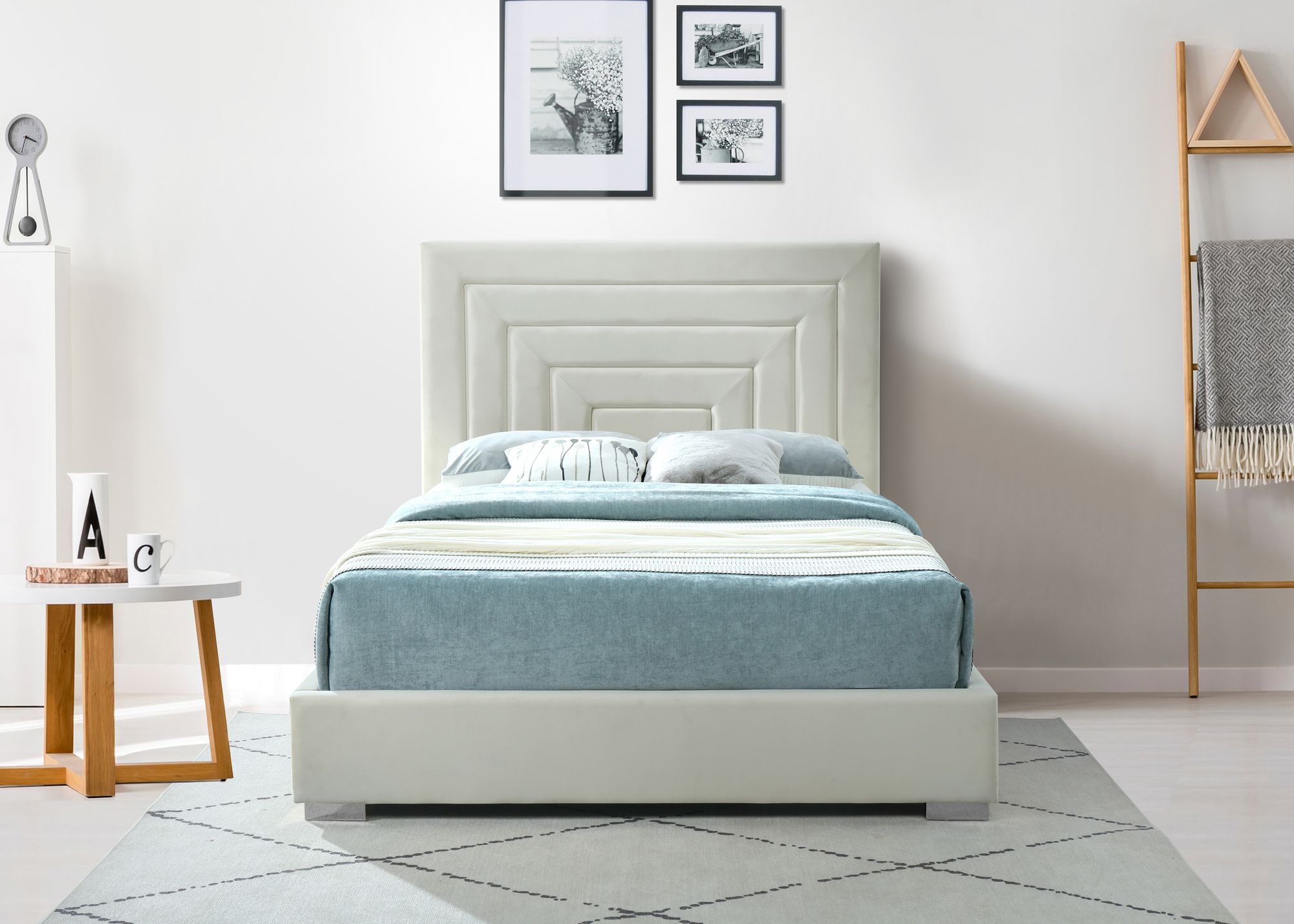 Nora Velvet Queen Size Bed