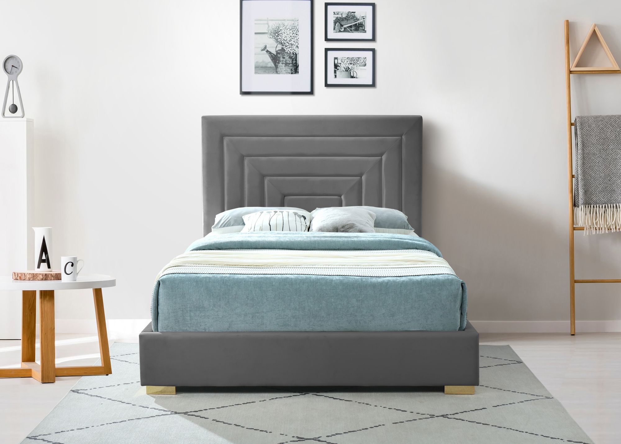Nora Velvet Full Size Bed