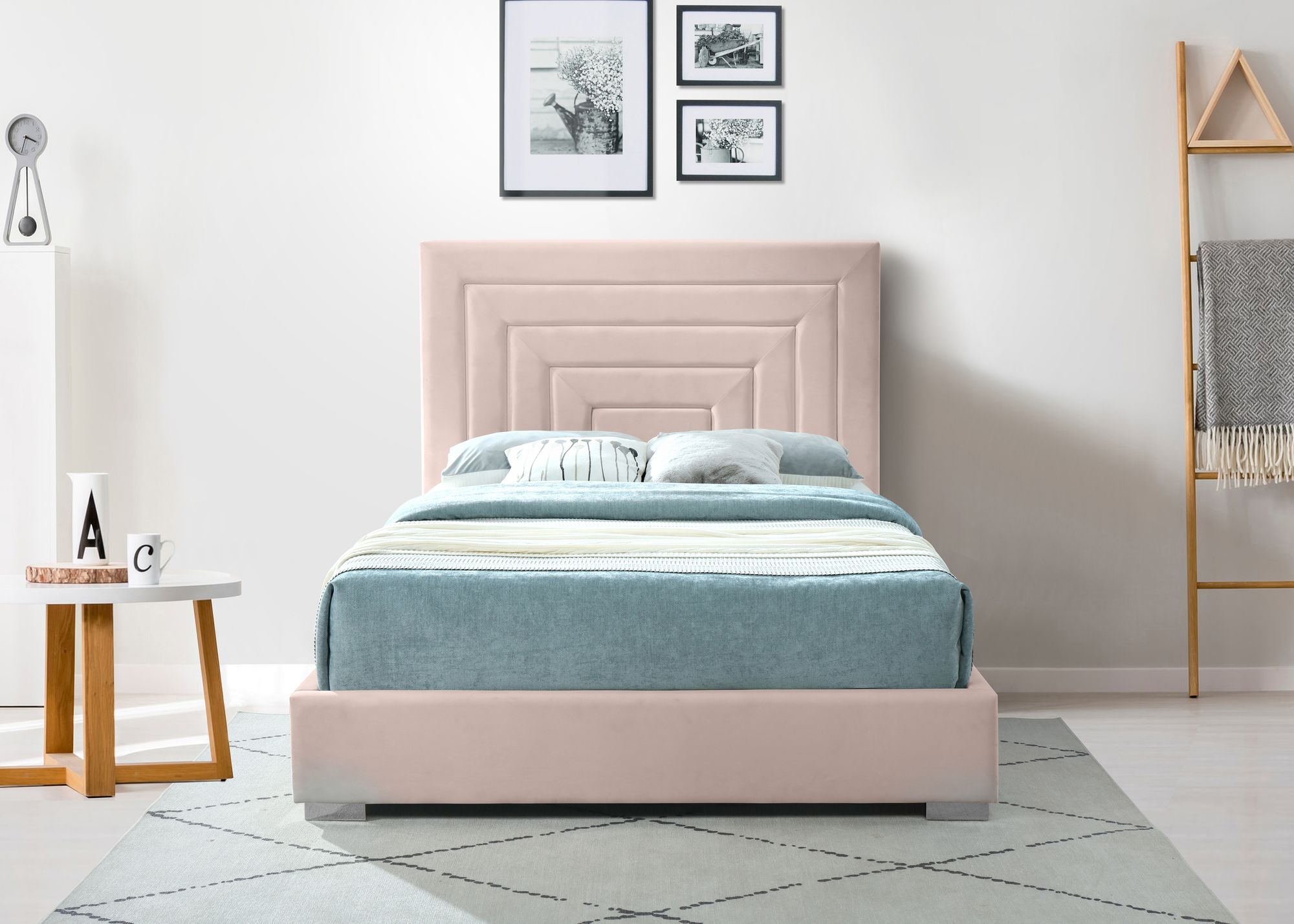 Nora Velvet Queen Size Bed