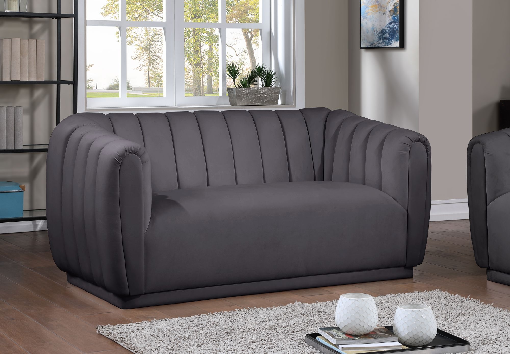 Dixie Velvet Loveseat