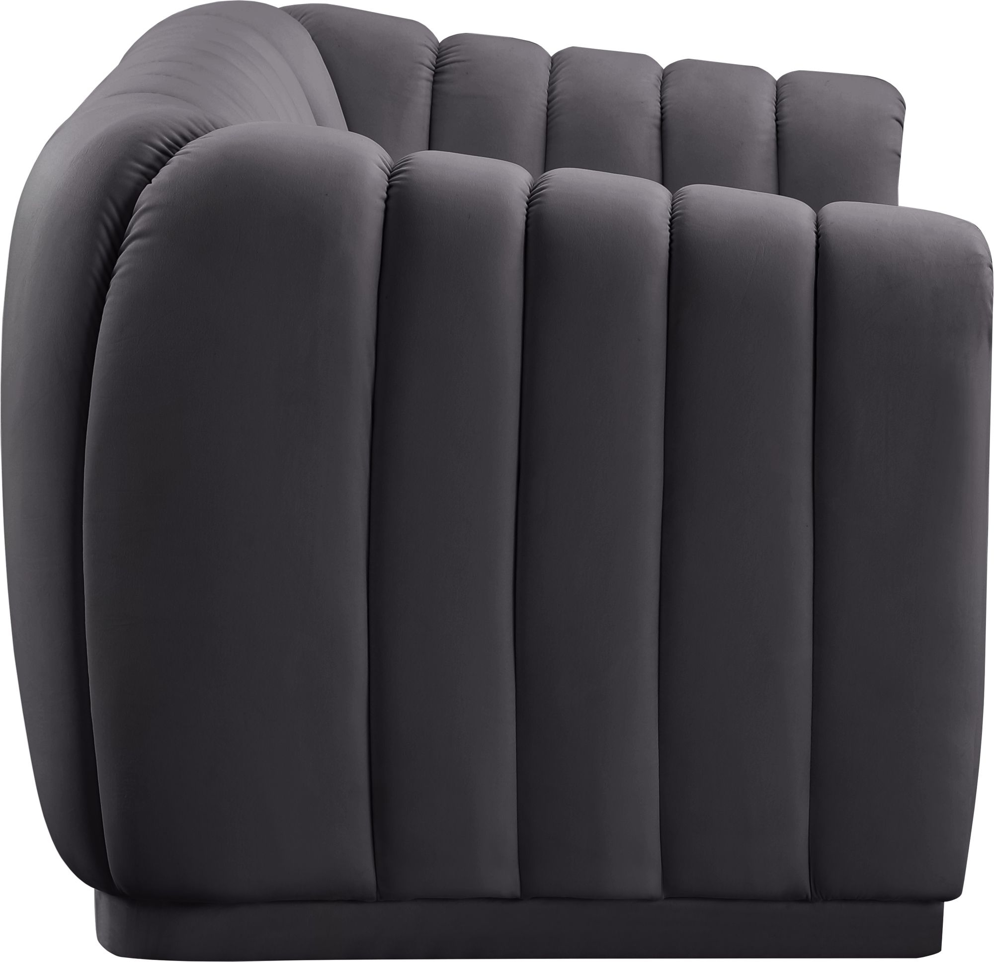 Dixie Velvet Loveseat
