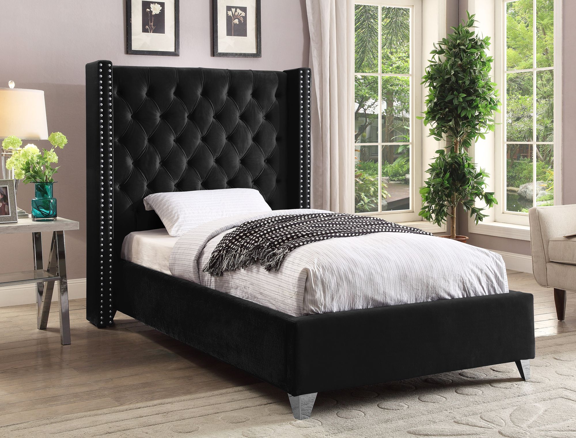 Aiden Velvet Twin Size Bed