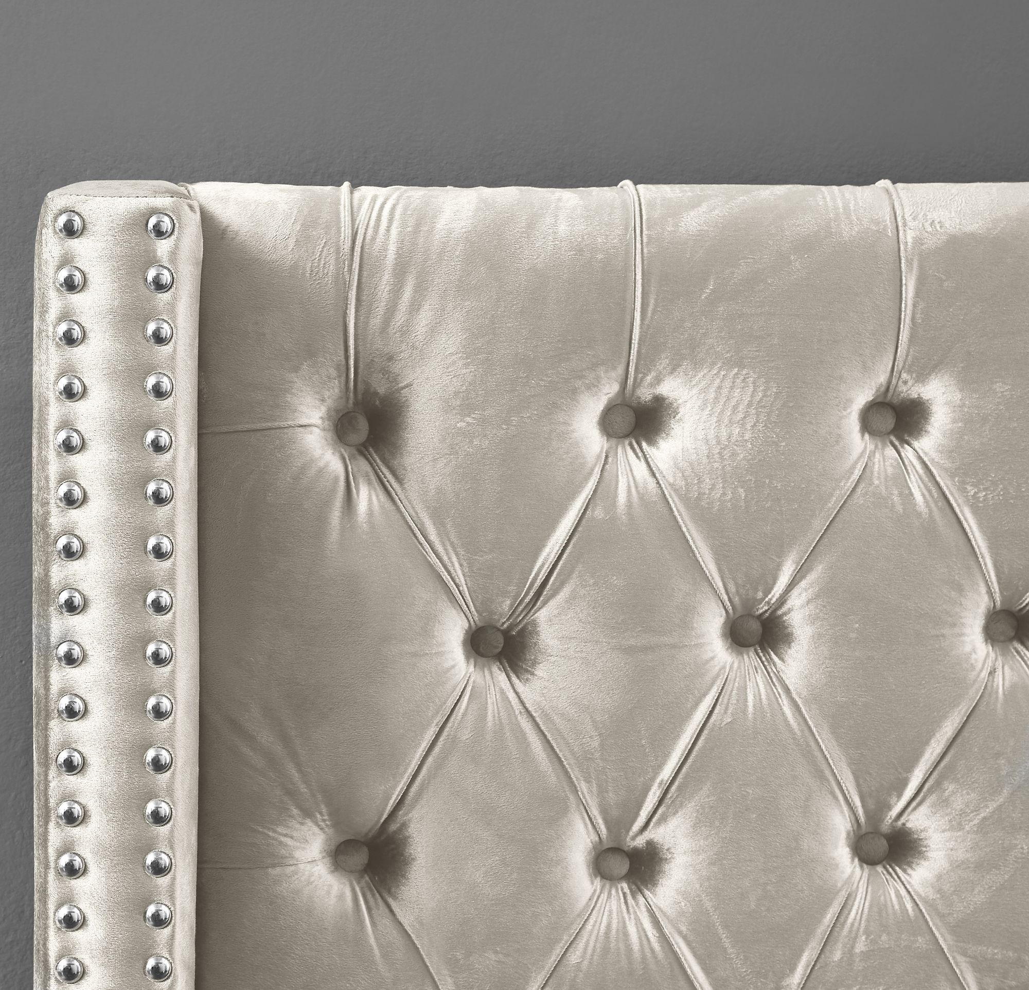 Aiden Velvet Bed