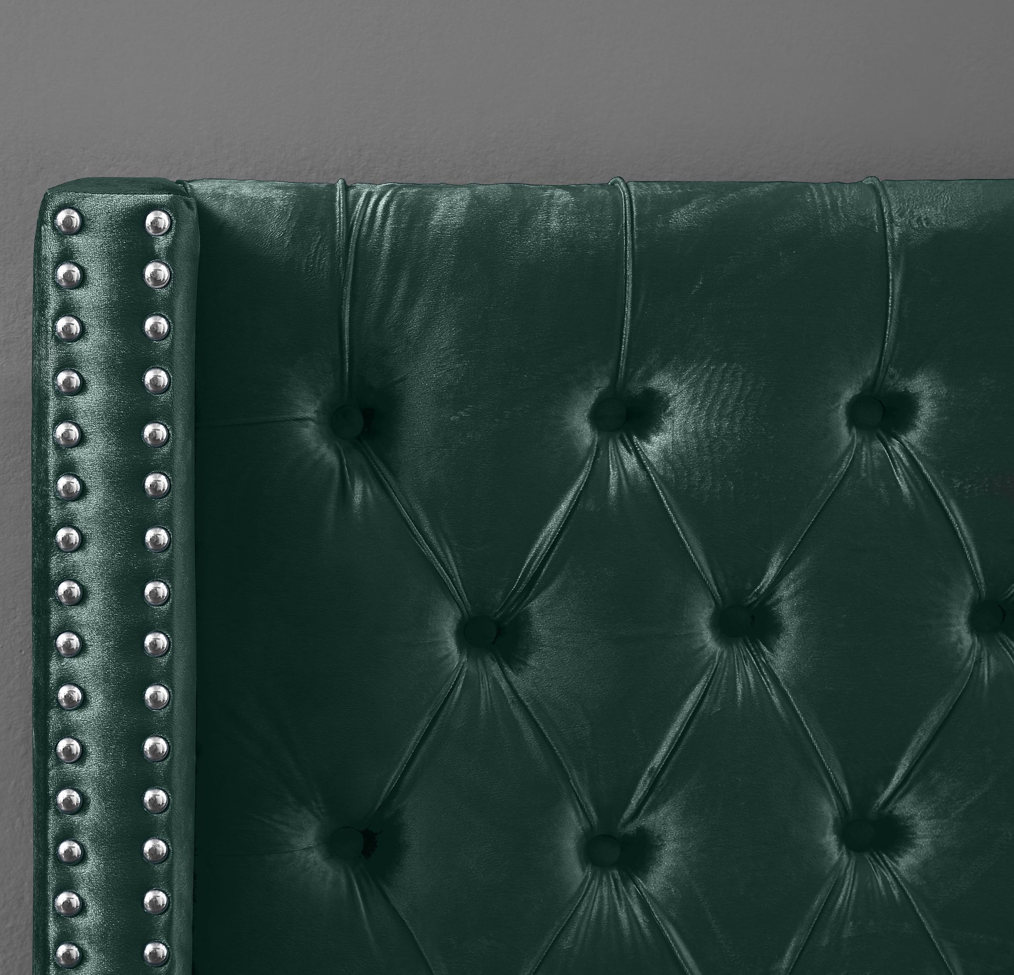 Aiden Velvet Queen Size Bed